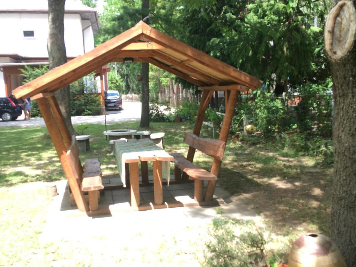Honved Apartmanhaz Balatonlelle Zewnętrze zdjęcie