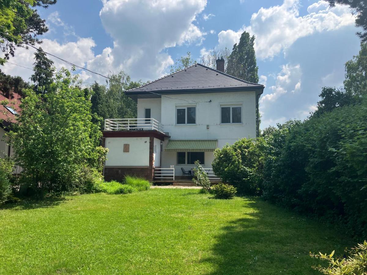 Honved Apartmanhaz Balatonlelle Zewnętrze zdjęcie